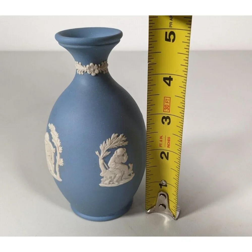 Wedgwood Blue Jasperware Cherub Pattern Small‎ 5'